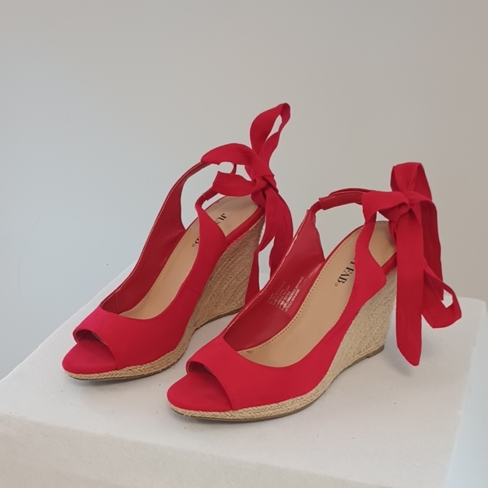 JustFab Red Wedge Shoes with Elegant Design